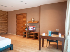 Отель Ramada Plaza By Wyndham Istanbul City Center