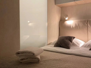 Апартаменты PosutochnoSV на Лунной 30