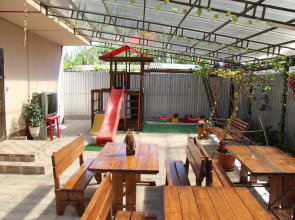 Гостевой Дом Людмила на Тургенева