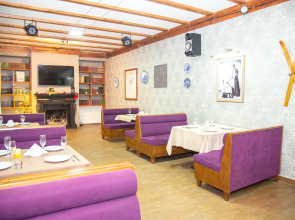 Отель Edelweiss Hotel