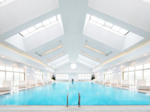 Отель Qafqaz Riverside