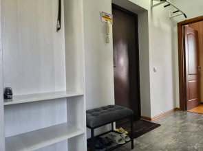 Двухкомнатная Квартира в Центре с Видом на Город и на Горы