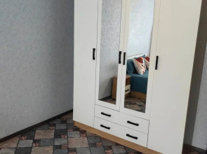 Apartment Апартаменты возле ТЦ Городок