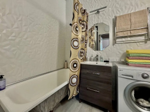 Апартаменты Шикарная уютная Трешка возле Площадь Победы