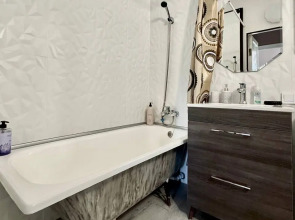 Апартаменты Шикарная уютная Трешка возле Площадь Победы