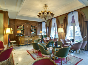 Отель Grand Cravat