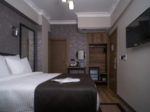 Отель Grand Clover