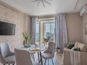 Квартира премиум класса с джакузи, сауной и панорамным видом