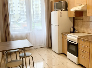 Апартаменты тихая светлая и просторная возле центра