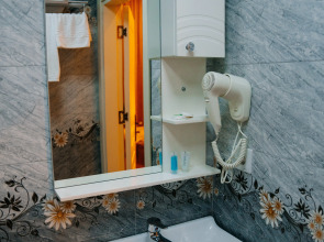 Отель The Clocktower