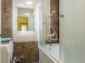 Апартаменты четырехкомнатные с видом на крепостную стену