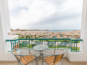 SUNRISE Garden Beach Resort