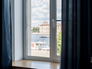 Апартаменты Лофт с Видом на Неву 3