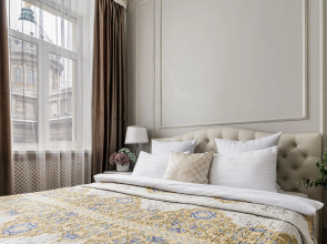 Апартаменты Minin Apartments с видом на Казанский собор 120 кв.м.