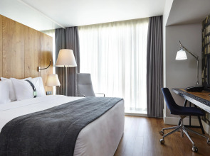 Отель Holiday Inn Тбилиси