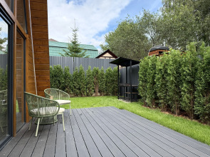 Частный дом Увеличенный А-фрейм Сад с баней и чаном