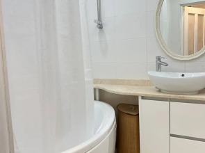 Квартира Толстой на Лейтейзена 3