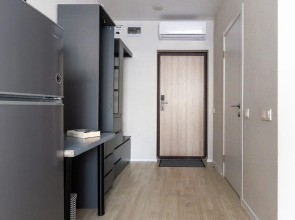 Квартира Яркая студия рядом с набережной и кондиционером