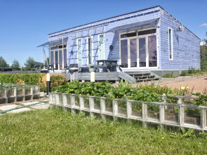 Частный дом Семейное эко-пространство Домик у моря