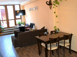 Отель Исака