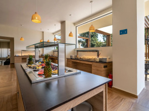 Отель Castellum Suites