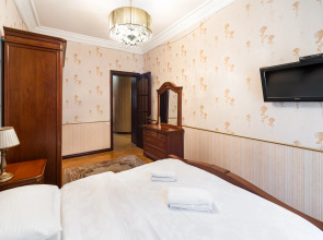 Апартаменты Holiday Home