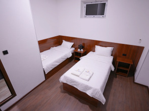 Отель Chehran Hotel