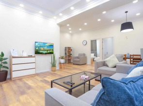 Апартаменты on Yekmalyan Str. 1-23/2