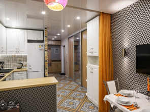 Апартаменты Однокомнатные на Дуки, 11 этаж, Мишки