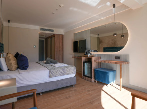 Ada Port Hotel - Adults Only