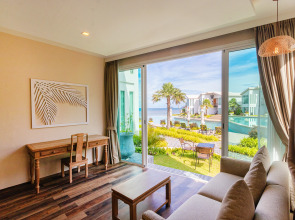 Отель Vannee Golden Sands Resort