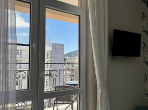 Квартира 488 1-к с видом на море и горы с балконом