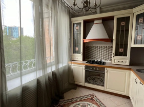 Квартира M.O.O.N APARTMENTS  Толе би Тулебаева кв 8 Центр