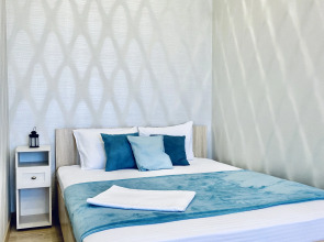 Квартира Уютная однокомнатная с видом на парк и озеро