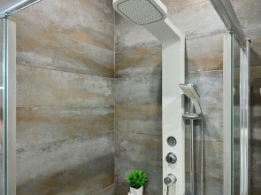 Апартаменты Просторные у ТЦ Авиапарк