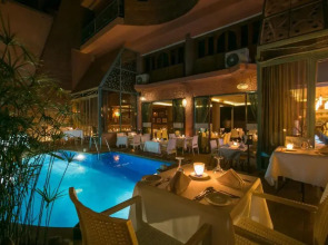 Отель Le Caspien Boutique Hotel