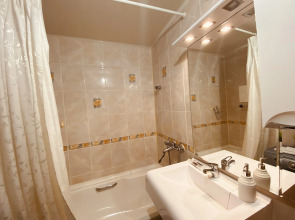 Двухкомнатная Квартира На Берегу Оби