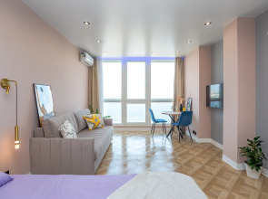 Апартаменты с витражом