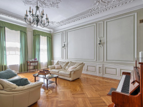 Апартаменты 1 MyhomeYourhome на Зверинской 42