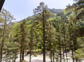 Отель Крокус