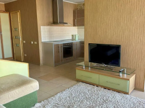 Апартаменты Sutki VIP c панорамным видом на реку на Урицкого 62