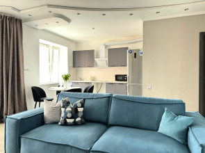 Апартаменты Евродвушка с джакузи рядом с Крокусом