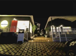 Отель Oceans 7 Ashwem