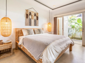 Вилла Jungle Amaranth Canggu – Exclusive 3BR Retreat with Pool, Modern Amenities and Top Location