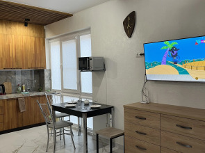 Апартаменты Актер House