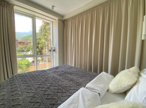 Квартира с видом на горы в центре Поляны