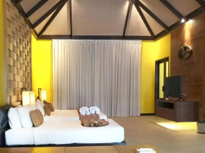 Отель The Zign Premium Villa