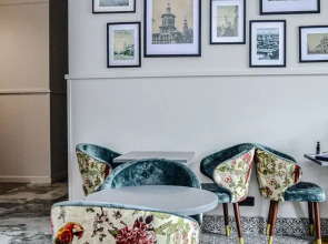 Отель Gizzat Plaza