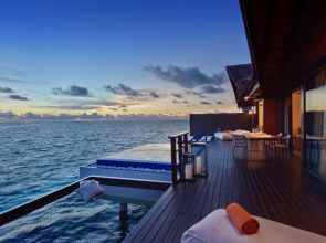 Grand Park Kodhipparu Hotel