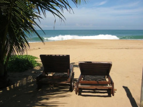 Отель Arcade Beach